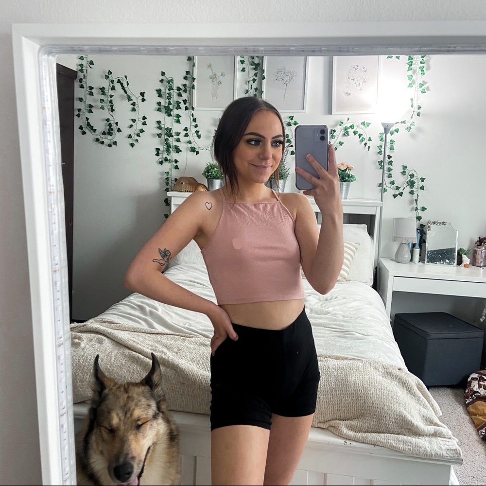3/$20⚡️ H&M Pink Crop Square Neck Top